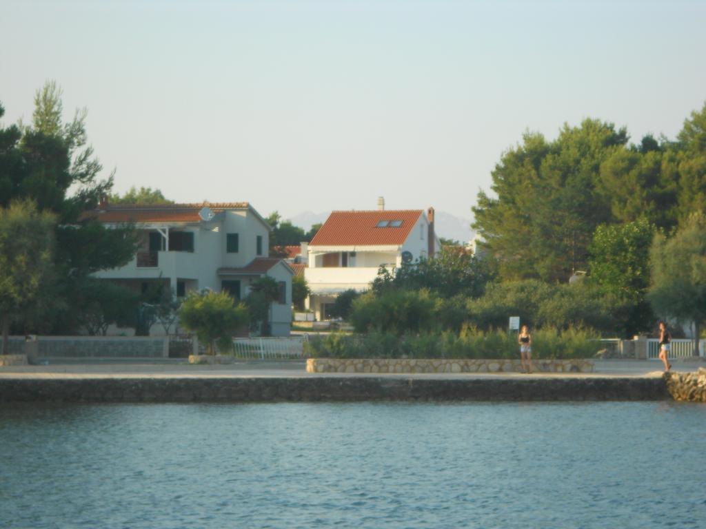 Apartment Niko Vir Bagian luar foto